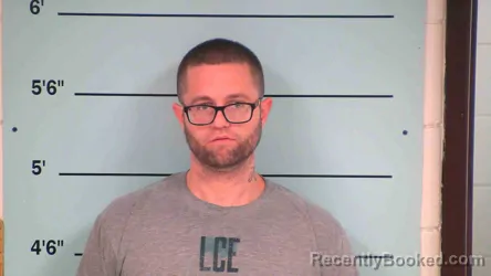 Mugshot of ROBERT MILLER