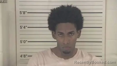 Mugshot of JONATHAN ISMAEL FUENTES RODRIGUEZ