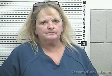 Mugshot of EVELYN C SIMMONS