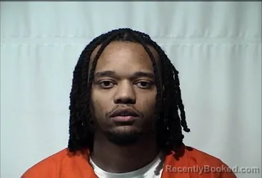 Mugshot of DONTE JAMAR DIXON