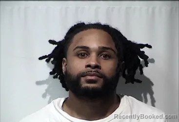 Mugshot of VALDARIOUS DESHAWN STARKS