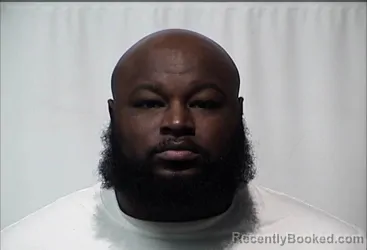 Mugshot of DEAVONTE FERNANDEZ GROOMS