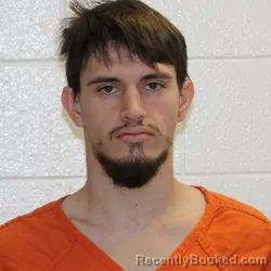 Mugshot of QUINTIN MAKENZIE MOUNT