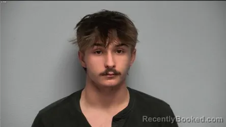 Mugshot of MASON ENOCH