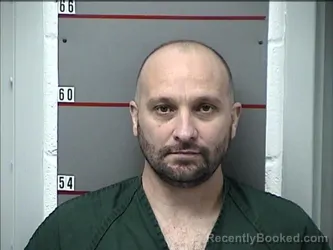 Mugshot of FREDDY MANUEL GONZALEZ