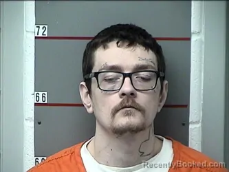 Mugshot of CHRISTOPHER SAUNDERS
