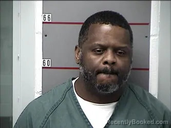 Mugshot of DSHAWN M ROBERTSON