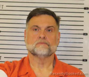 Mugshot of DAVID GLEN TAYLOR