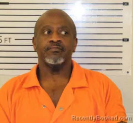 Mugshot of CLARENCE JUNIOR SEWARD