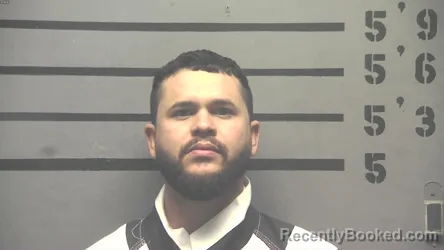 Mugshot of ROBERTO HERNANDEZ-PASCUAL