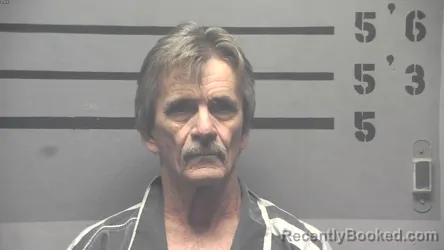 Mugshot of MICHAEL LEON VANDIVER