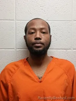 Mugshot of MICHAEL LAMONT WALLS