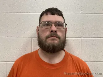 Mugshot of DUSTIN SEAN MCCRACKEN