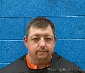 Mugshot of DANIEL SHANE ROBBINS