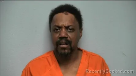Mugshot of MAURICE L MAYES