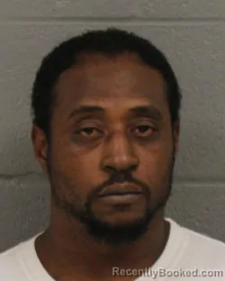 Mugshot of LESHAWN EDWIN ADAMS