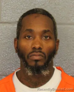 Mugshot of ROBERT ANTONIO-DESMOND TYSON
