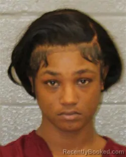Mugshot of EKASHIA DIANNE WANNAMAKER