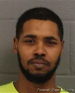 Mugshot of YAMIR DAVID PLUMMER