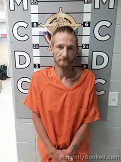 Mugshot of MICHAEL AGEE