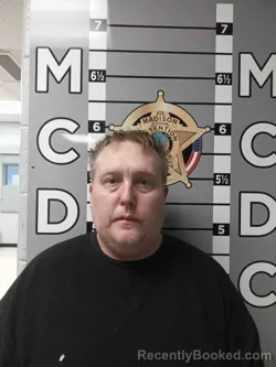 Mugshot of JONATHAN HEARLD