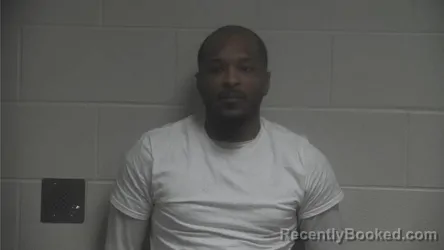 Mugshot of MARC PIPPENS