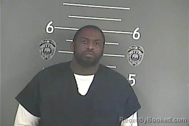 Mugshot of AARON . HILL
