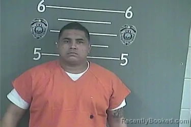 Mugshot of MARVIN ERNESTO MENDEZ-GARCIA