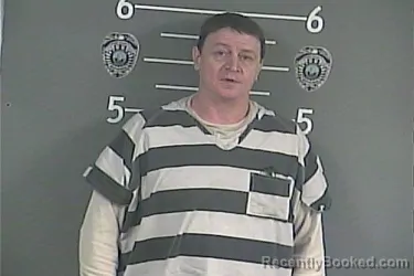 Mugshot of TRAVIS . GOFORTH