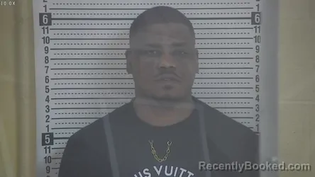 Mugshot of FYLLIPH D BENJAMIN