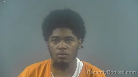 Mugshot of KAYDEN DATREZ ECHOLS