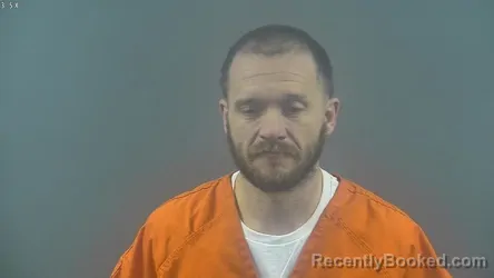 Mugshot of MICHAEL DAMIEN SWEETSIR