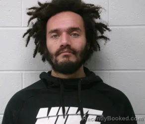 Mugshot of ZACHARY DANIEL MILLER