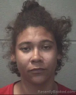 Mugshot of IASIA SIMONE DAVENPORT