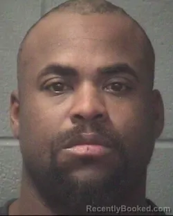 Mugshot of ASHTON DAQUWON ONEAL