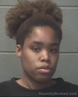 Mugshot of KENYETA GENEVIEVE OVERBEY