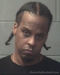 Mugshot of LEANDRAE DESHAUN LEWIS