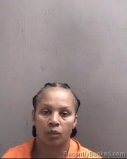 Mugshot of LUNGILE DLOMO BEEDE