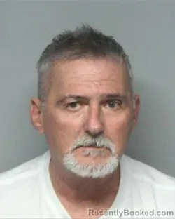 Mugshot of ROBERT MICHAEL ROYALL