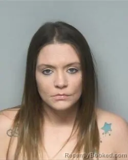 Mugshot of KORTNI LAMAY SAUNDERS