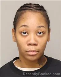 Mugshot of TRAIEONNA BRENA EARL