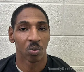 Mugshot of SHAQUAN DAVONTE TWITTY