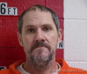 Mugshot of STEVEN HUNT