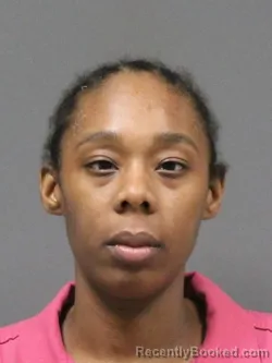 Mugshot of AALIYAH ZARRIA TURNER