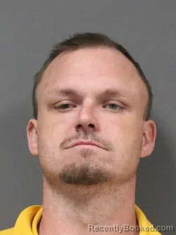 Mugshot of DUSTIN COLE HOUSH