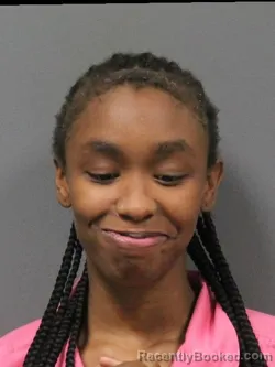 Mugshot of TYNECIA SHANTA DENNIS