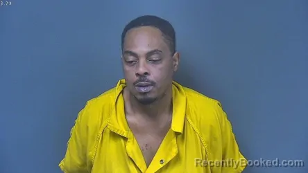 Mugshot of THOMAS DAVIS