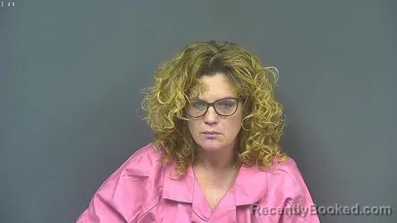 Mugshot of THERESA MARIE LYLES