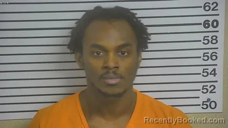 Mugshot of Devante Martin