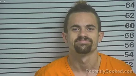 Mugshot of LANDON JAYCE BROXSON